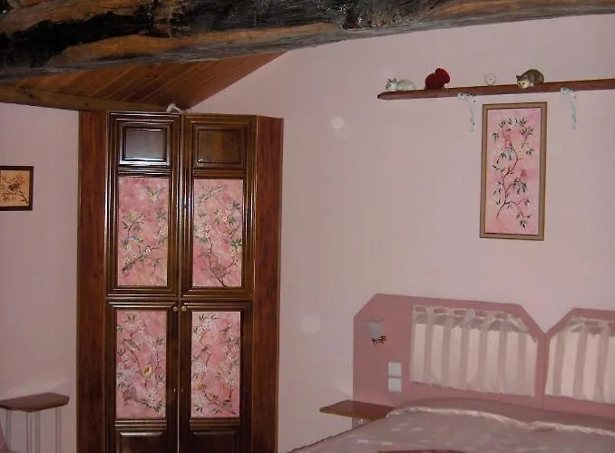 לינה וארוחת בוקר D'hotes De La Templerie-moulin 3*